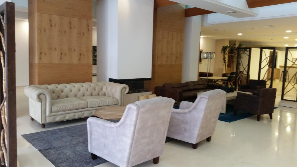 Ye'Arim Hotel Ma‘alé HaH̱amisha Exteriör bild